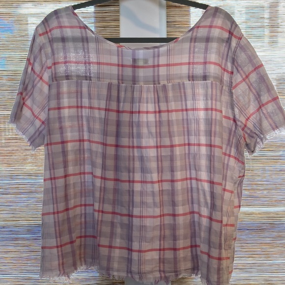 Susina Plaid Top - Picture 2 of 9